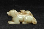 Antiker Jade Hund mit Jungem